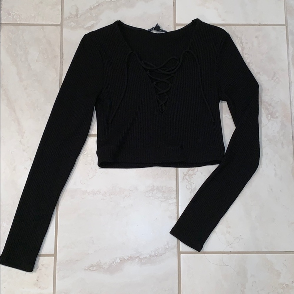 Express Ribbed Crop Top - Picture 2 of 4